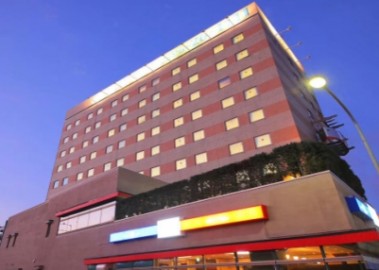 日本工作签酒店前台、  餐厅服务员